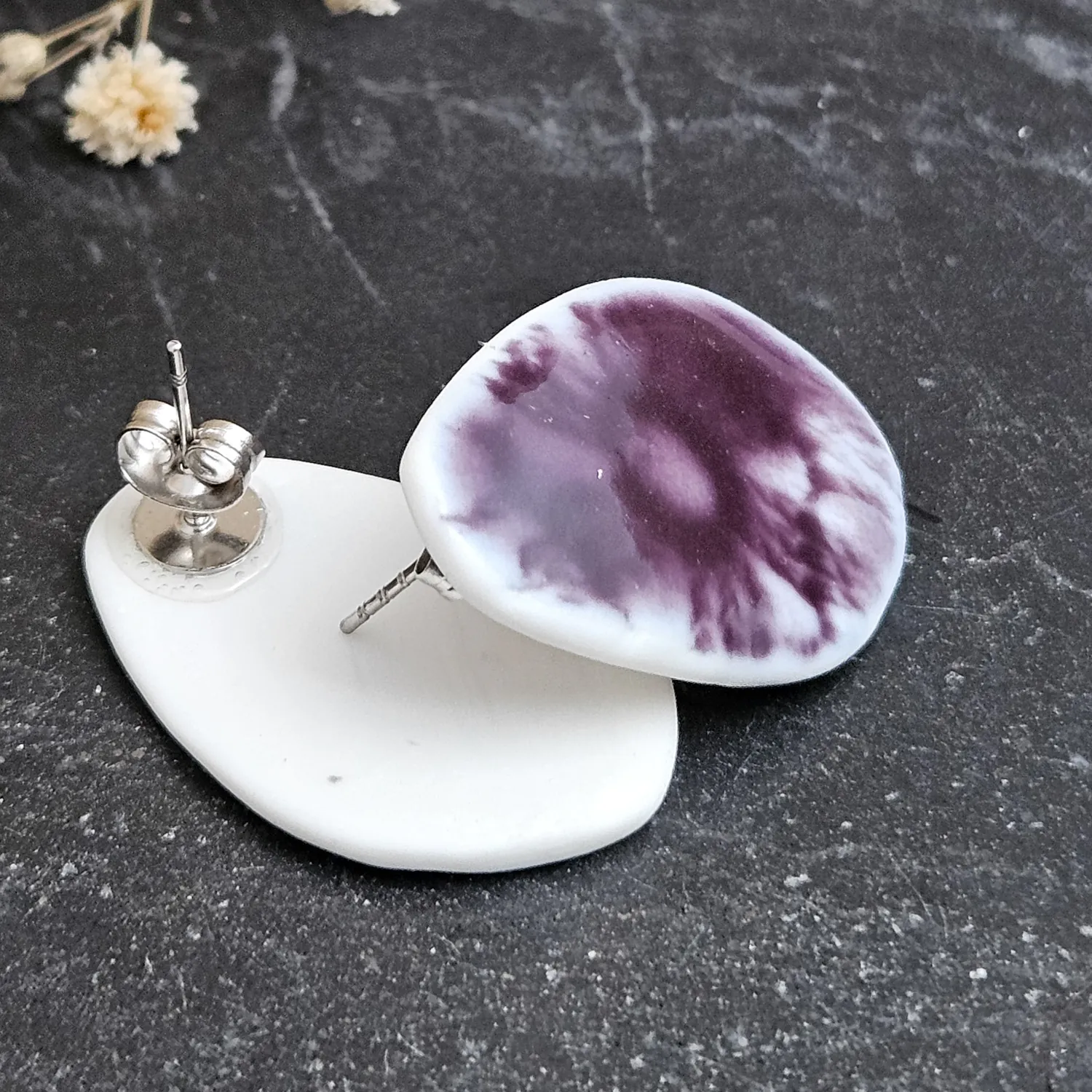 Purple fine ceramic porcelain hypoallergenic stud designer earrings for sensitive ears - embossed crocheted pattern - Image 7