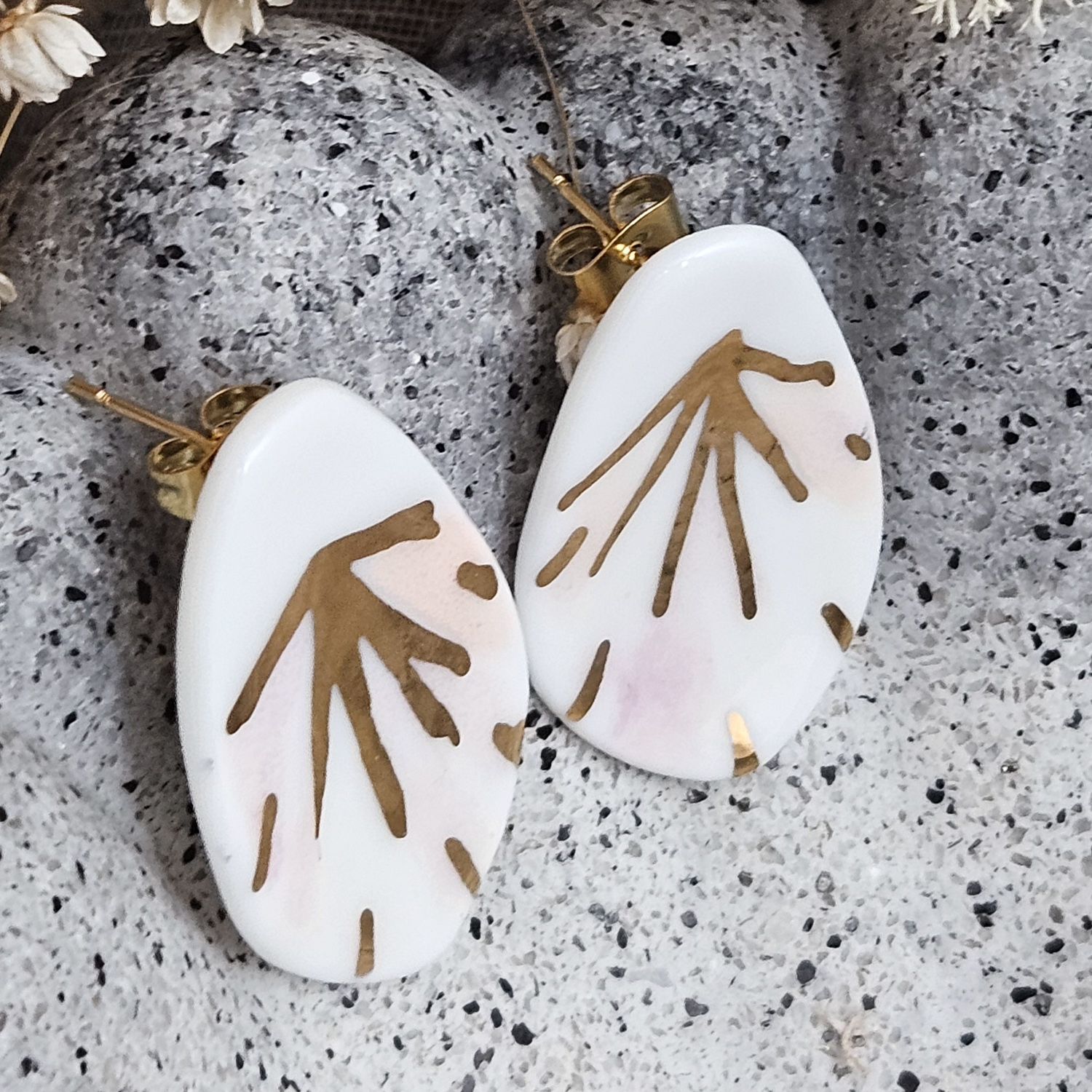 Rose pink fine ceramic porcelain hypoallergenic stud designer earrings for sensitive ears - hand-painted artisan geometric shell pattern with 22k gold plating - Image 2