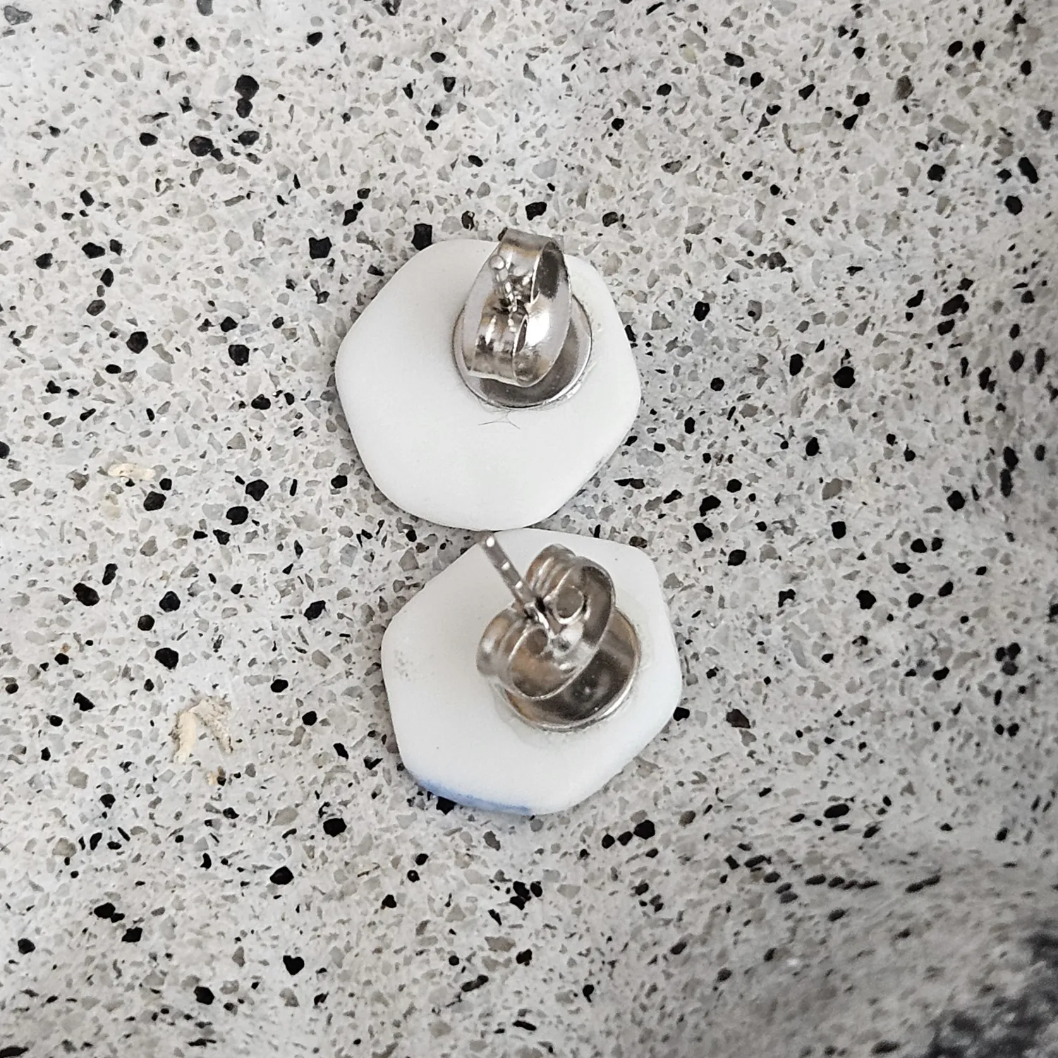 Cobalt blue fine ceramic porcelain hypoallergenic stud designer earrings for sensitive ears - hand-painted artisan geometric shell pattern with silver accents (white gold) - Image 3