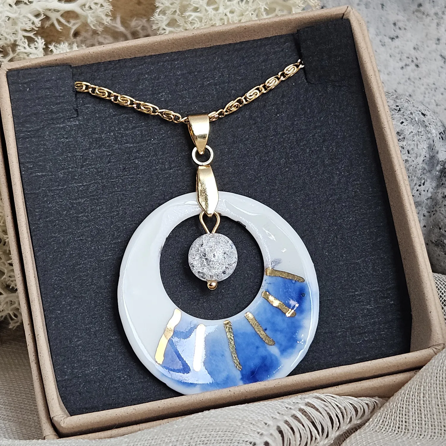Two-sided blue fine ceramic porcelain designer necklace with ice crystal - hand-painted artisan geometric shell pattern with 22k gold plating - Image 3