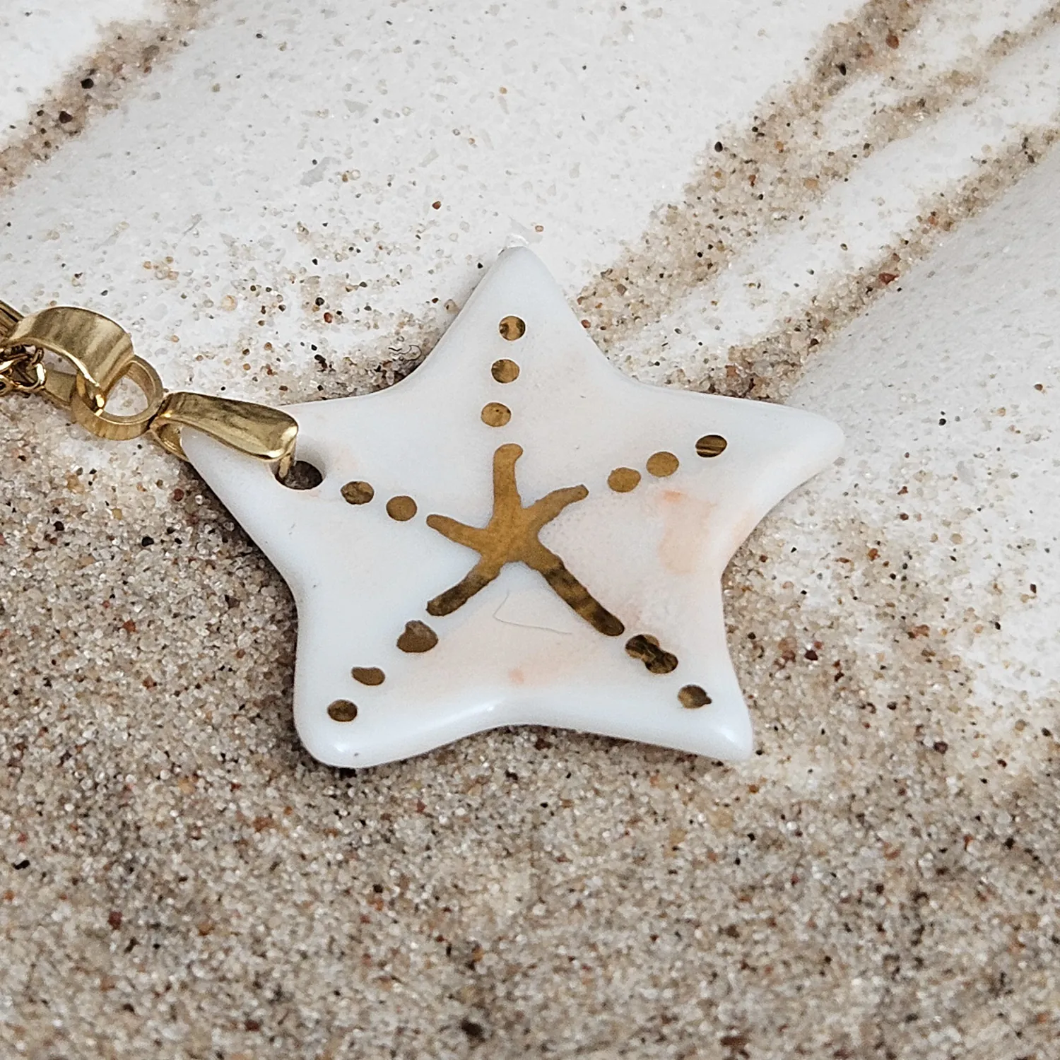 Rose pink fine ceramic porcelain designer necklace - hand-painted artisan starfish with 22k gold plating - Image 2