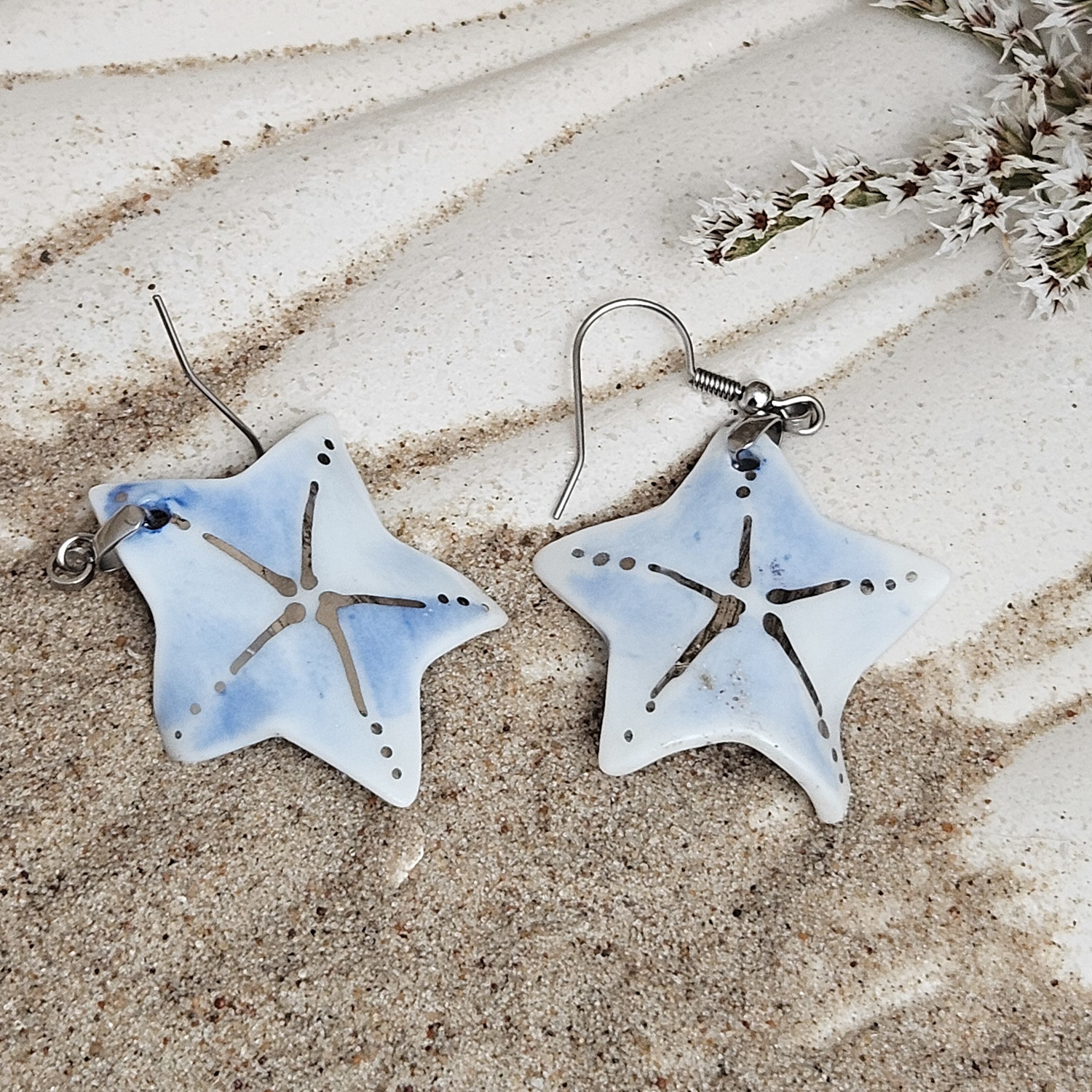 Cobalt blue fine ceramic porcelain dangle designer earrings - hand-painted artisan starfish with silver accents (white gold) - obrazek 5
