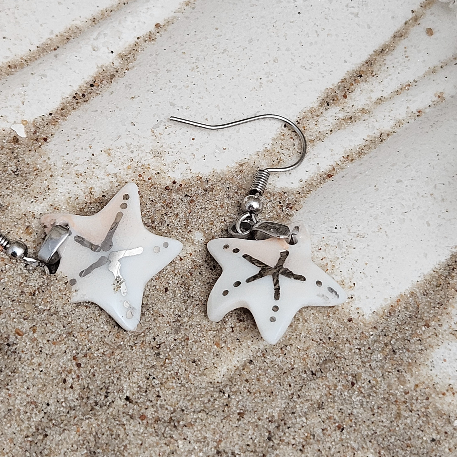Rose pink fine ceramic porcelain dangle designer earrings - hand-painted artisan starfish with silver accents (white gold) - obrazek 5