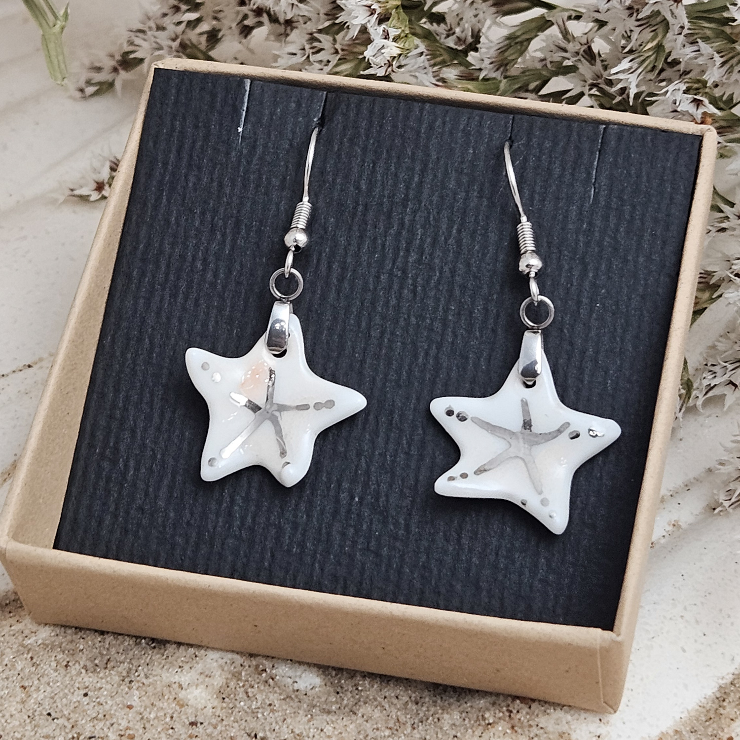 Rose pink fine ceramic porcelain dangle designer earrings - hand-painted artisan starfish with silver accents (white gold) - obrazek 6
