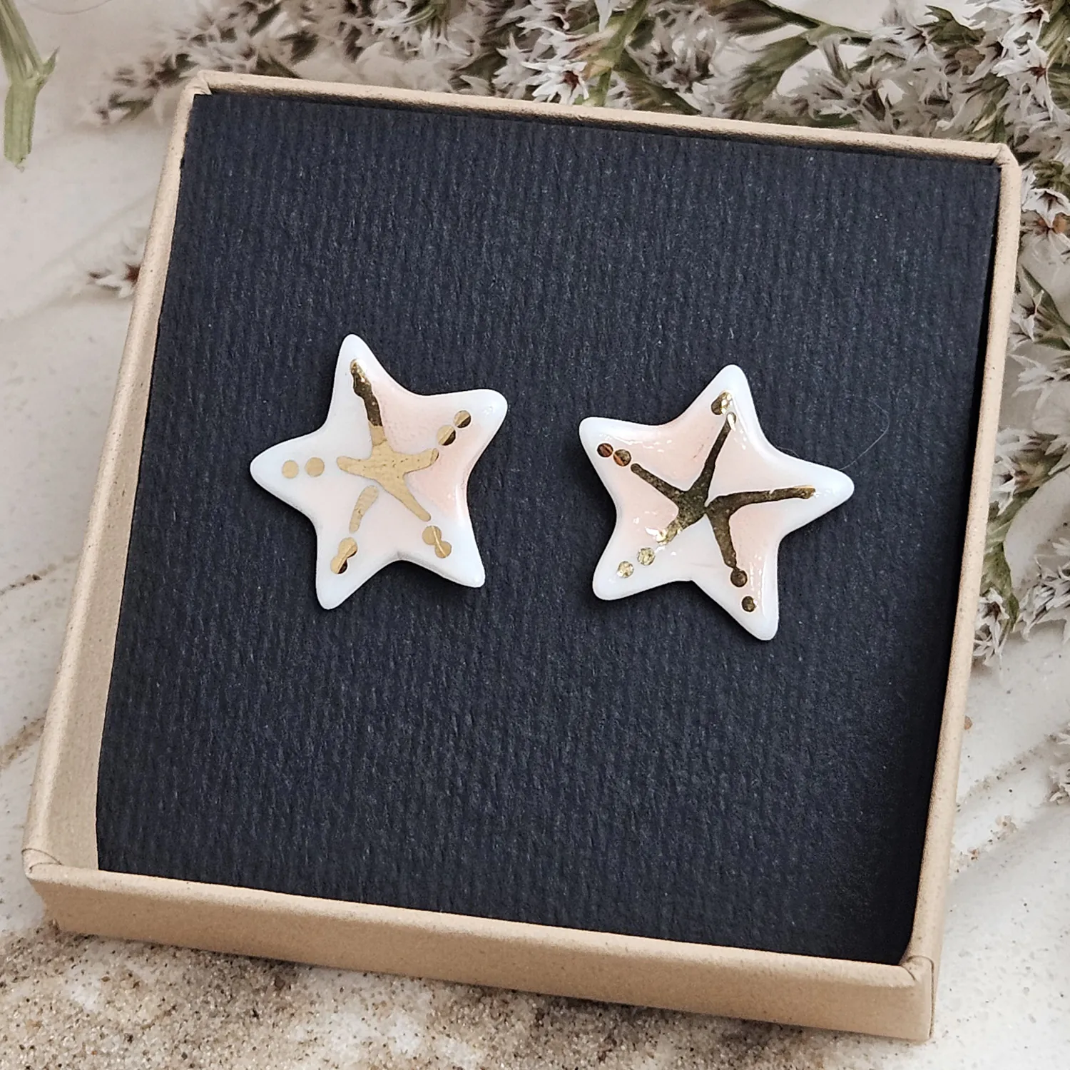 Rose pink fine ceramic porcelain hypoallergenic stud designer earrings for sensitive ears - hand-painted artisan starfish with 22k gold plating - Image 4