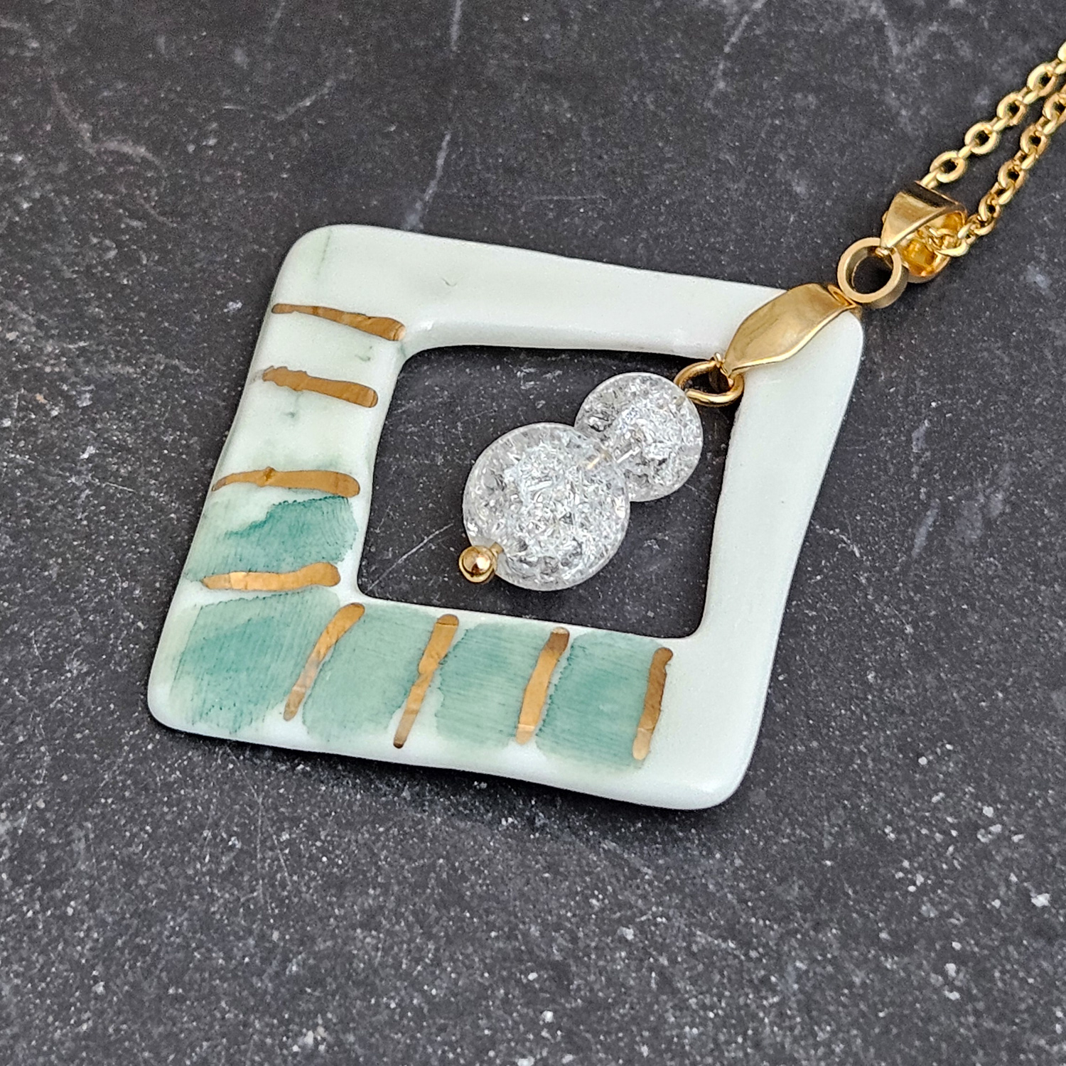 Two-sided hand-painted artisan green fine ceramic porcelain designer necklace with 22k gold plating and ice crystals - obrazek 2