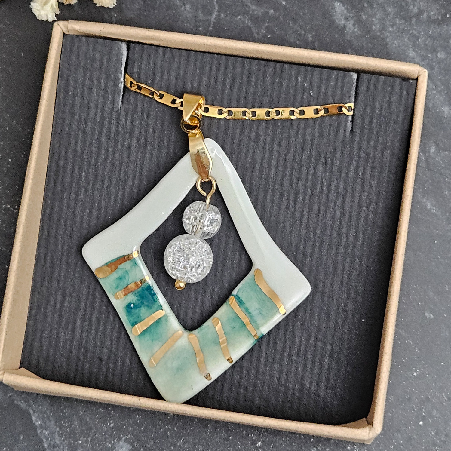 Two-sided hand-painted artisan green fine ceramic porcelain designer necklace with 22k gold plating and ice crystals - obrazek 4