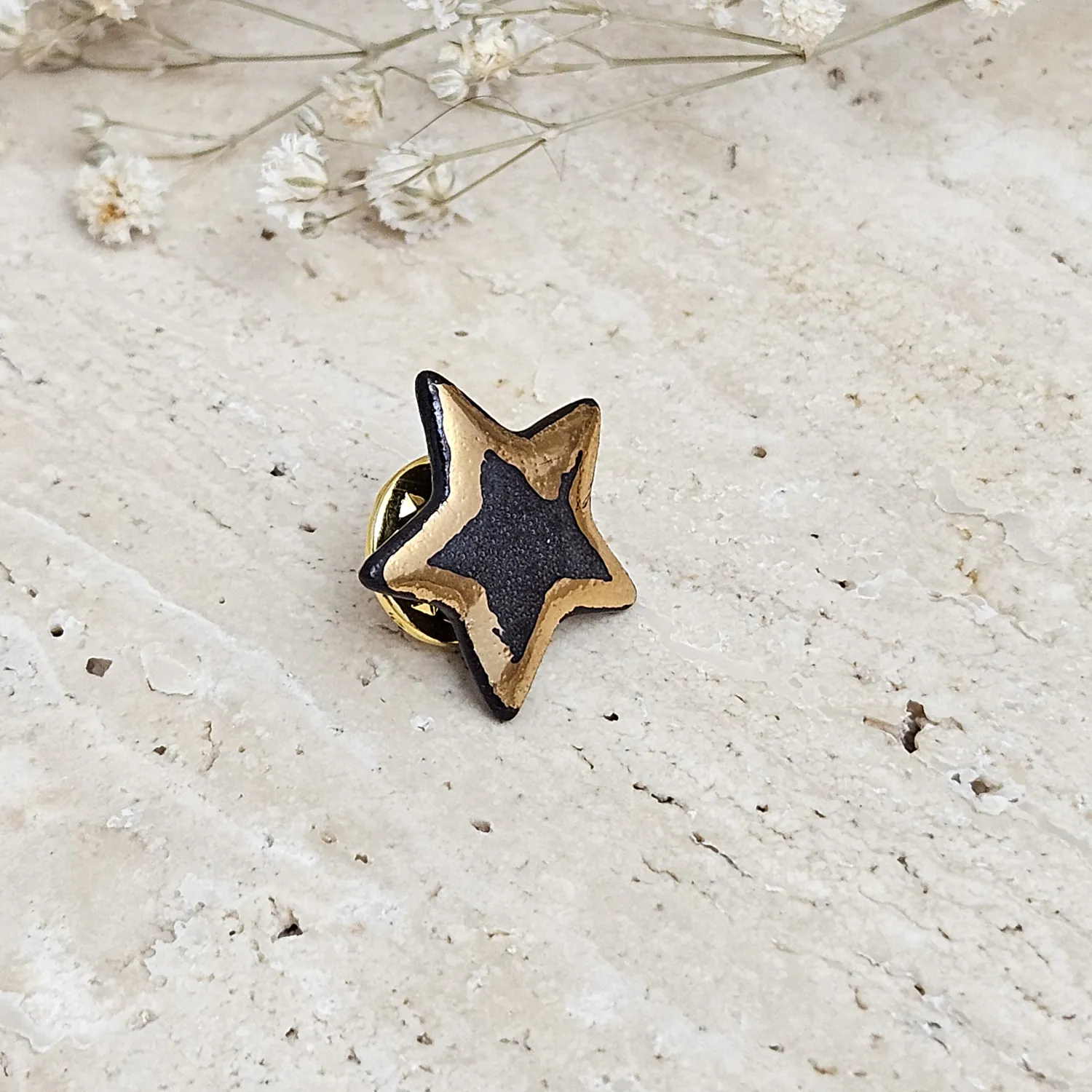 Black fine ceramic porcelain pin with 22k gold plating - Image 2