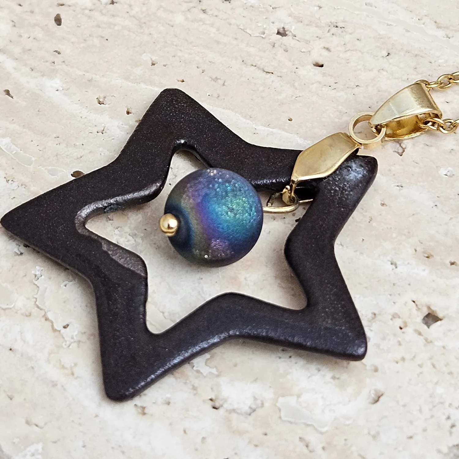 Two-sided black fine ceramic porcelain designer necklace with 22k gold plating and agate druzy - Image 3