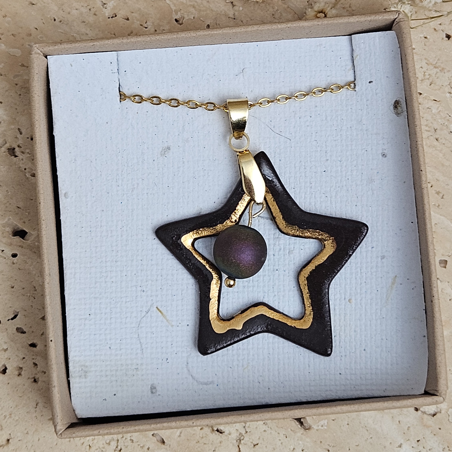Two-sided black fine ceramic porcelain designer necklace with 22k gold plating and agate druzy - obrazek 4