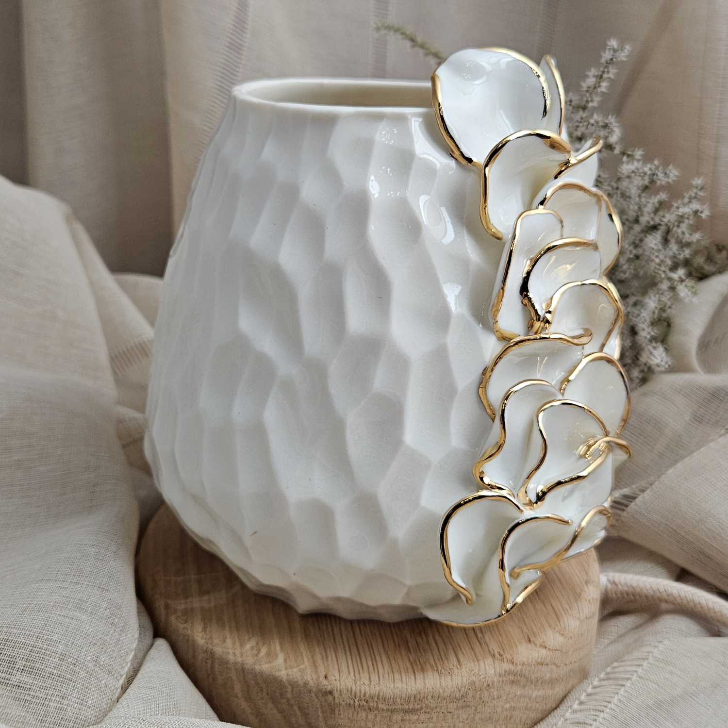 Carved fine porcelain handmade ceramic table lamp with gold - flower petals application - Image 6