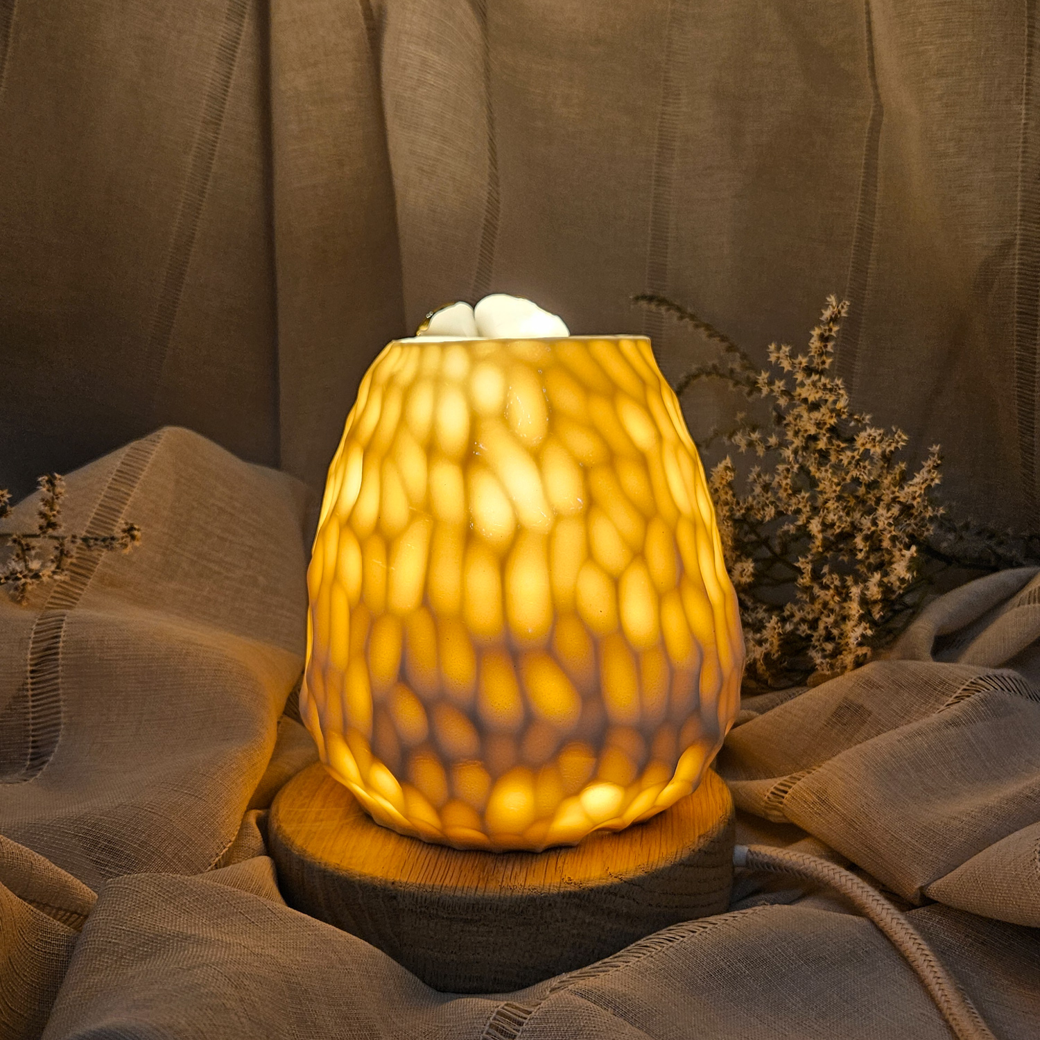 Carved fine porcelain handmade ceramic table lamp with gold - flower petals application - Image 11