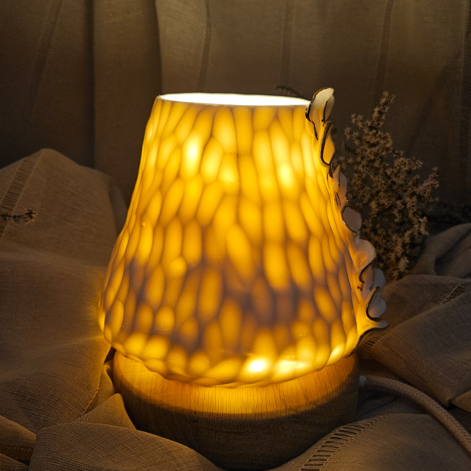 Carved fine porcelain handmade ceramic table lamp with gold - flower petals application - Image 9