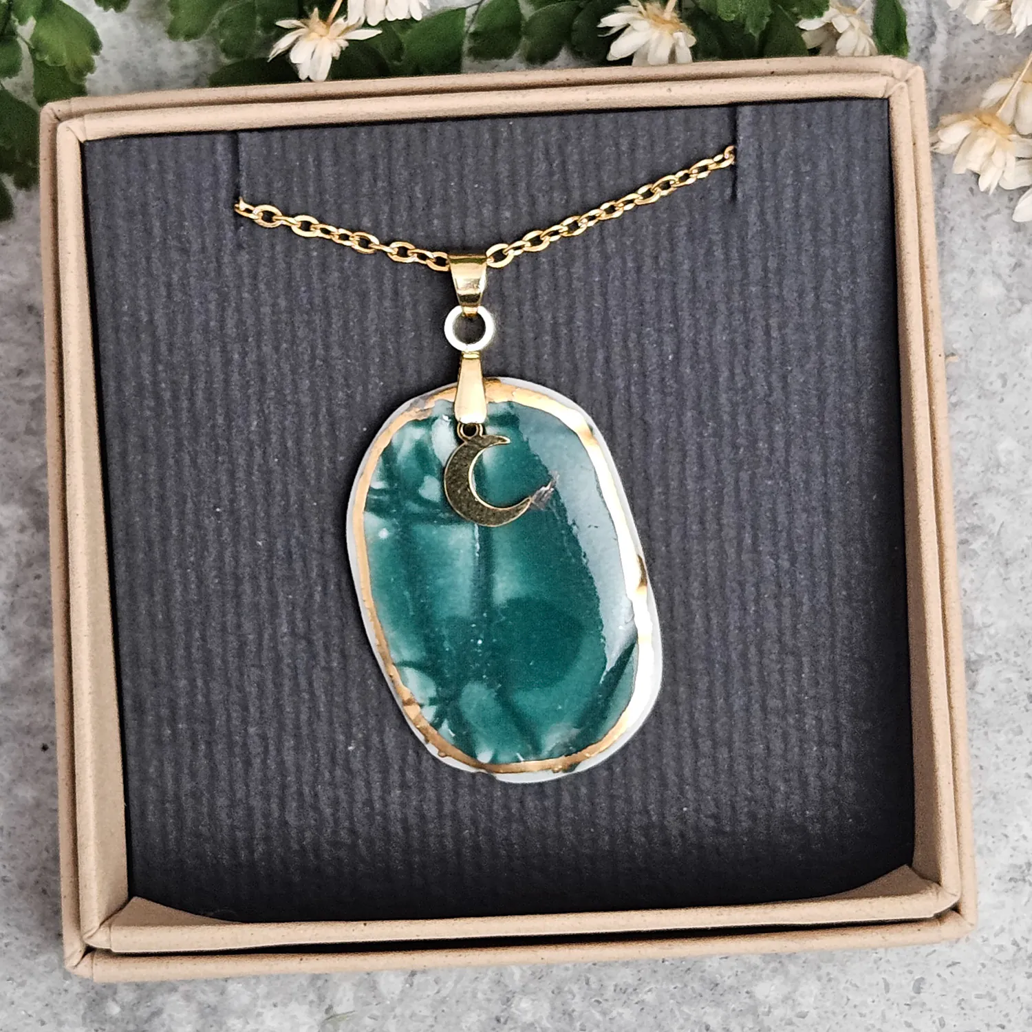 Emerald green fine ceramic porcelain designer necklace - embossed plant with 22k gold plating and moon pendant - Image 4