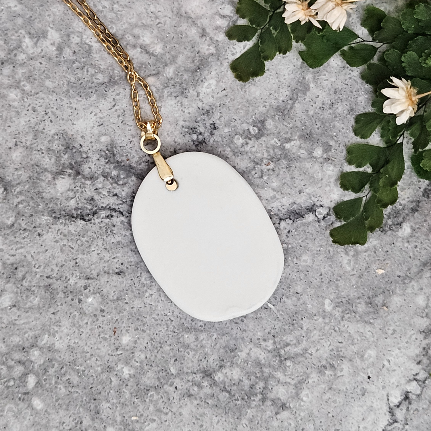 Emerald green fine ceramic porcelain designer necklace - embossed plant with 22k gold plating and moon pendant - Image 3