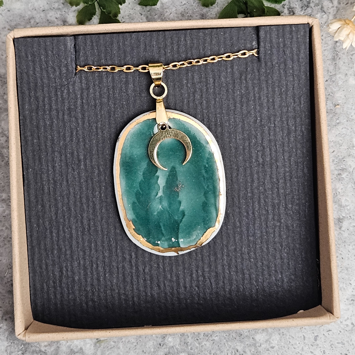 Emerald green fine ceramic porcelain designer necklace - embossed plant with 22k gold plating and moon pendant - Image 4