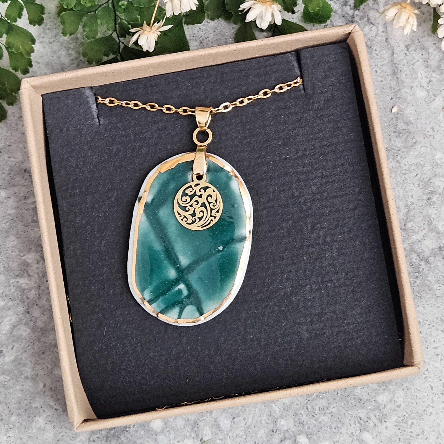 Emerald green fine ceramic porcelain designer necklace - embossed plant with 22k gold plating and round pendant with wavy patten - Image 4