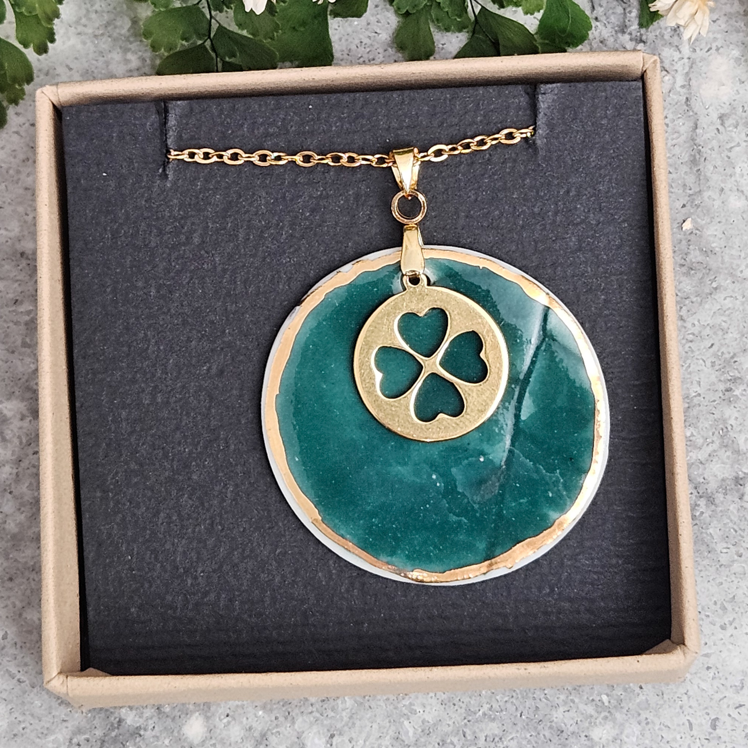 Emerald green fine ceramic porcelain designer necklace - embossed plant with 22k gold plating and clover pendant - Image 4