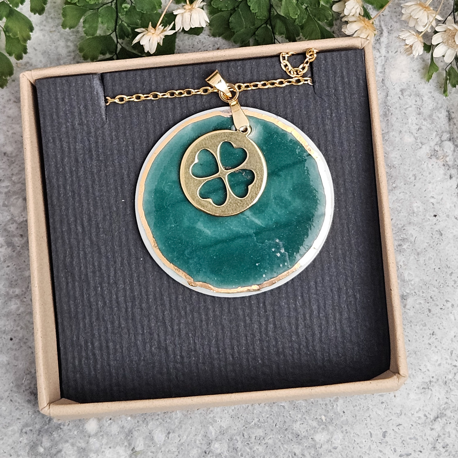 Emerald green fine ceramic porcelain designer necklace - embossed plant with 22k gold plating and clover pendant - Image 4