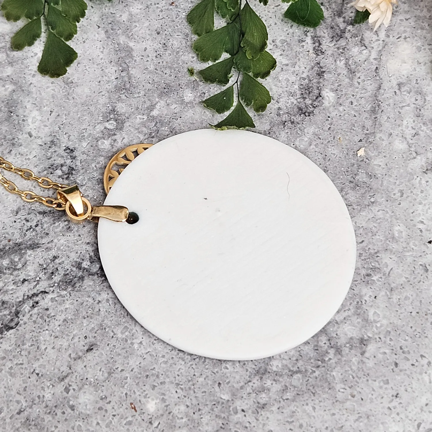 Emerald green fine ceramic porcelain designer necklace - embossed plant with 22k gold plating and round pendant with leaf pattern - Image 3