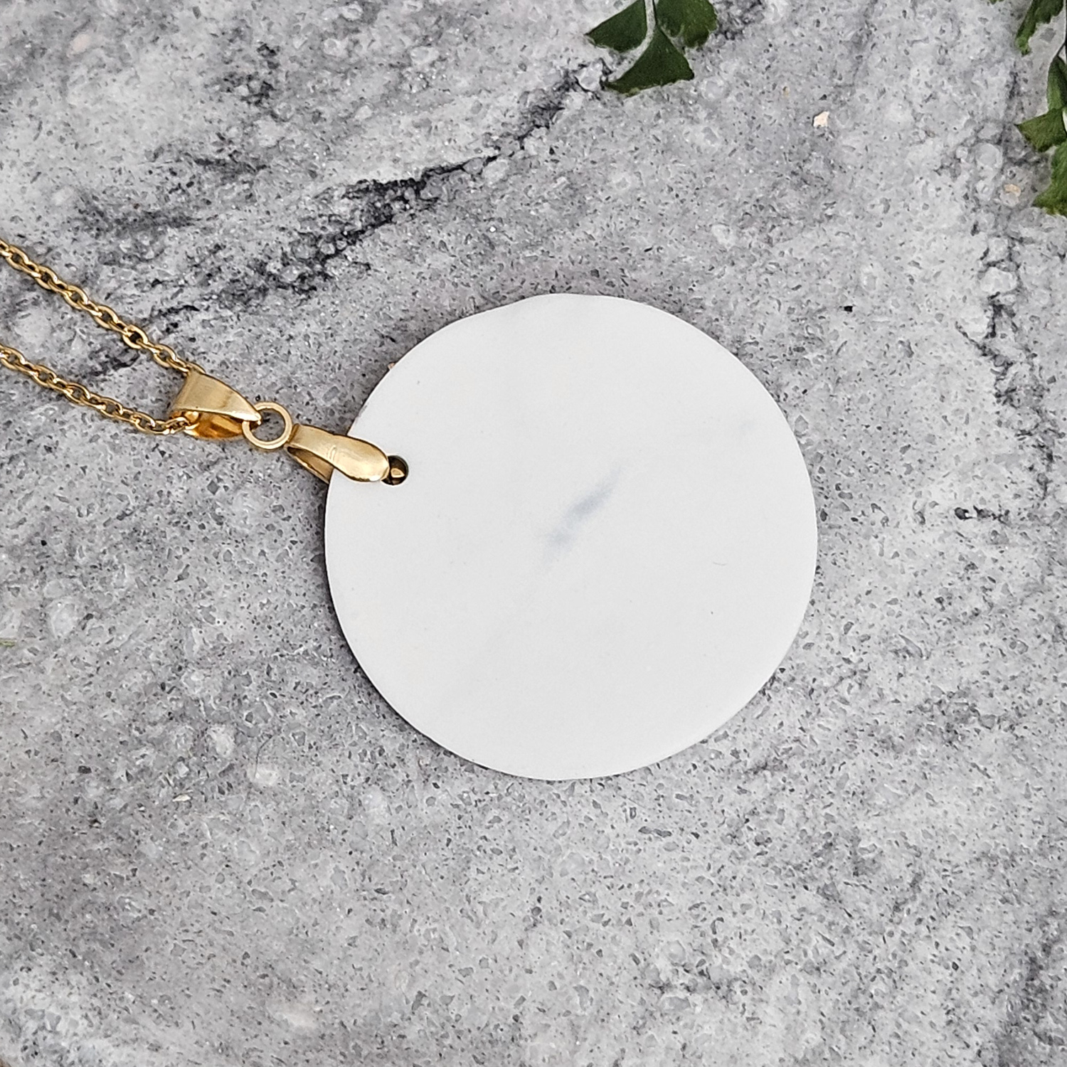 Emerald green fine ceramic porcelain designer necklace - embossed plant with 22k gold plating and star pendant - Image 3