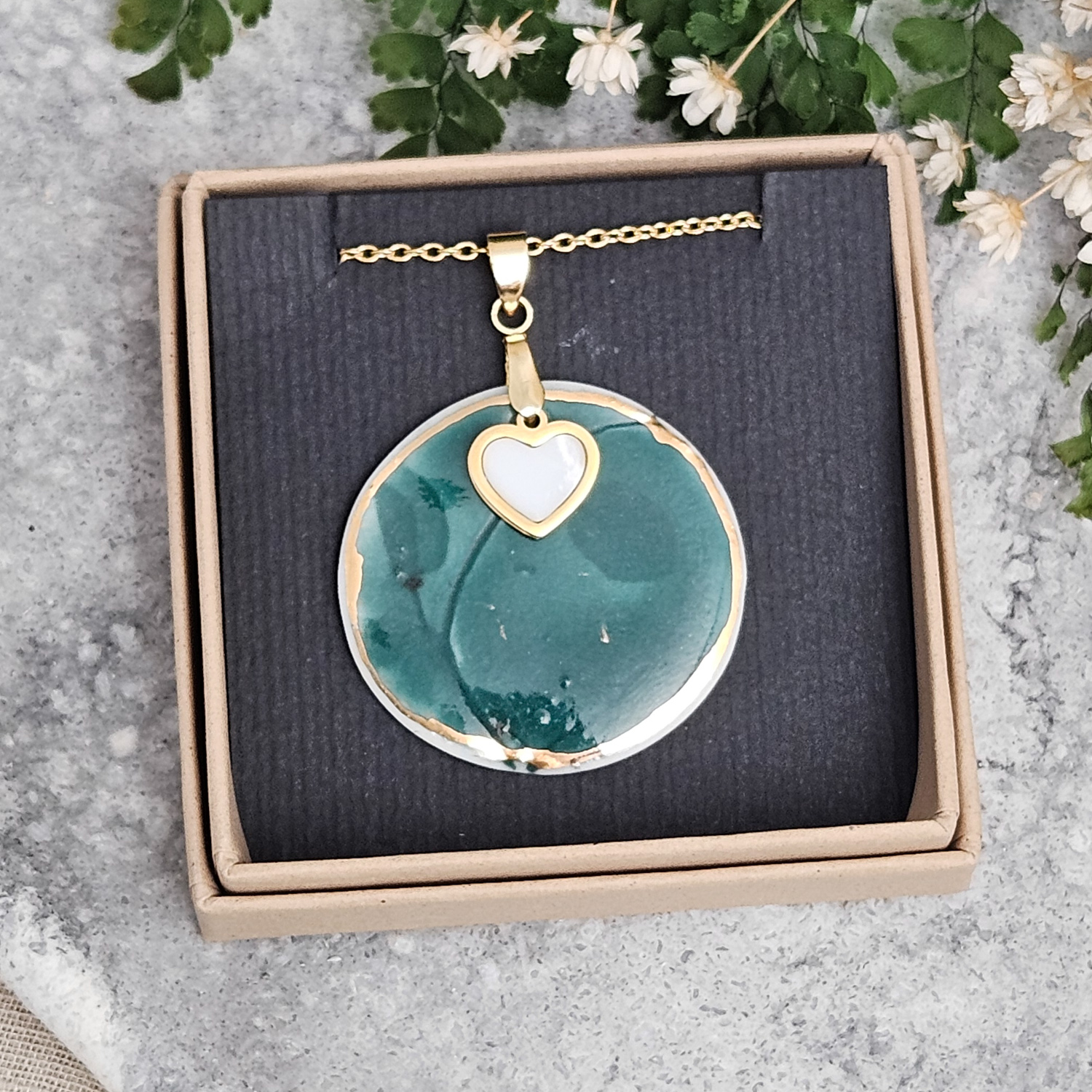 Emerald green fine ceramic porcelain designer necklace - embossed plant with 22k gold plating and heart pendant - Image 3