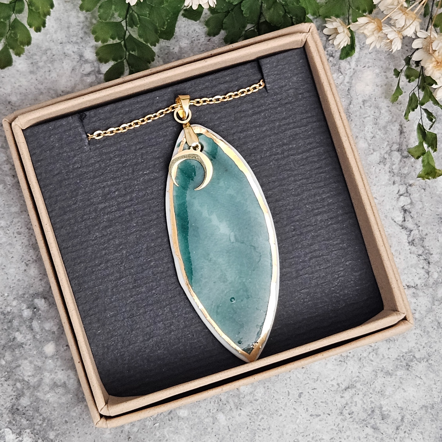 Emerald green fine ceramic porcelain designer necklace - embossed plant with 22k gold plating and moon pendant - Image 3