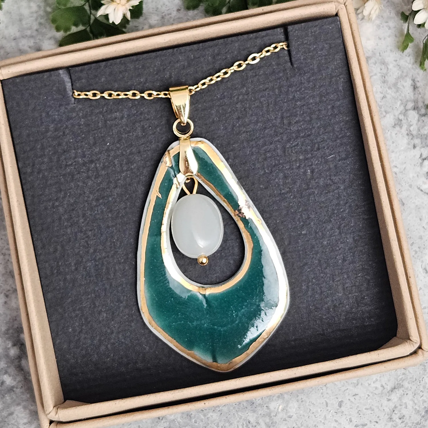 Emerald green fine ceramic porcelain designer necklace - embossed plant with 22k gold plating and moonstone - Image 4