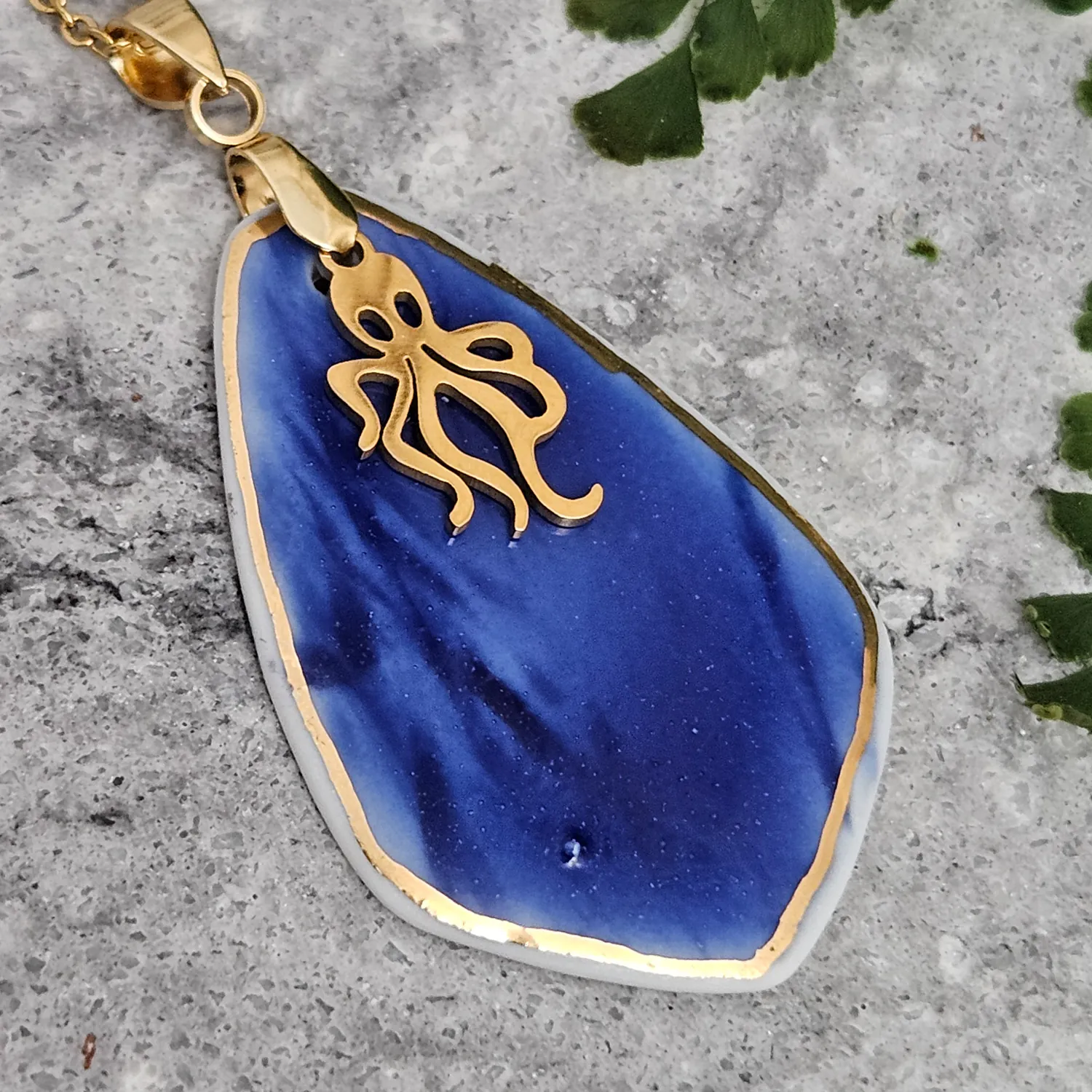 Cobalt blue fine ceramic porcelain designer necklace - embossed plant with 22k gold plating and octopus pendant - Image 2