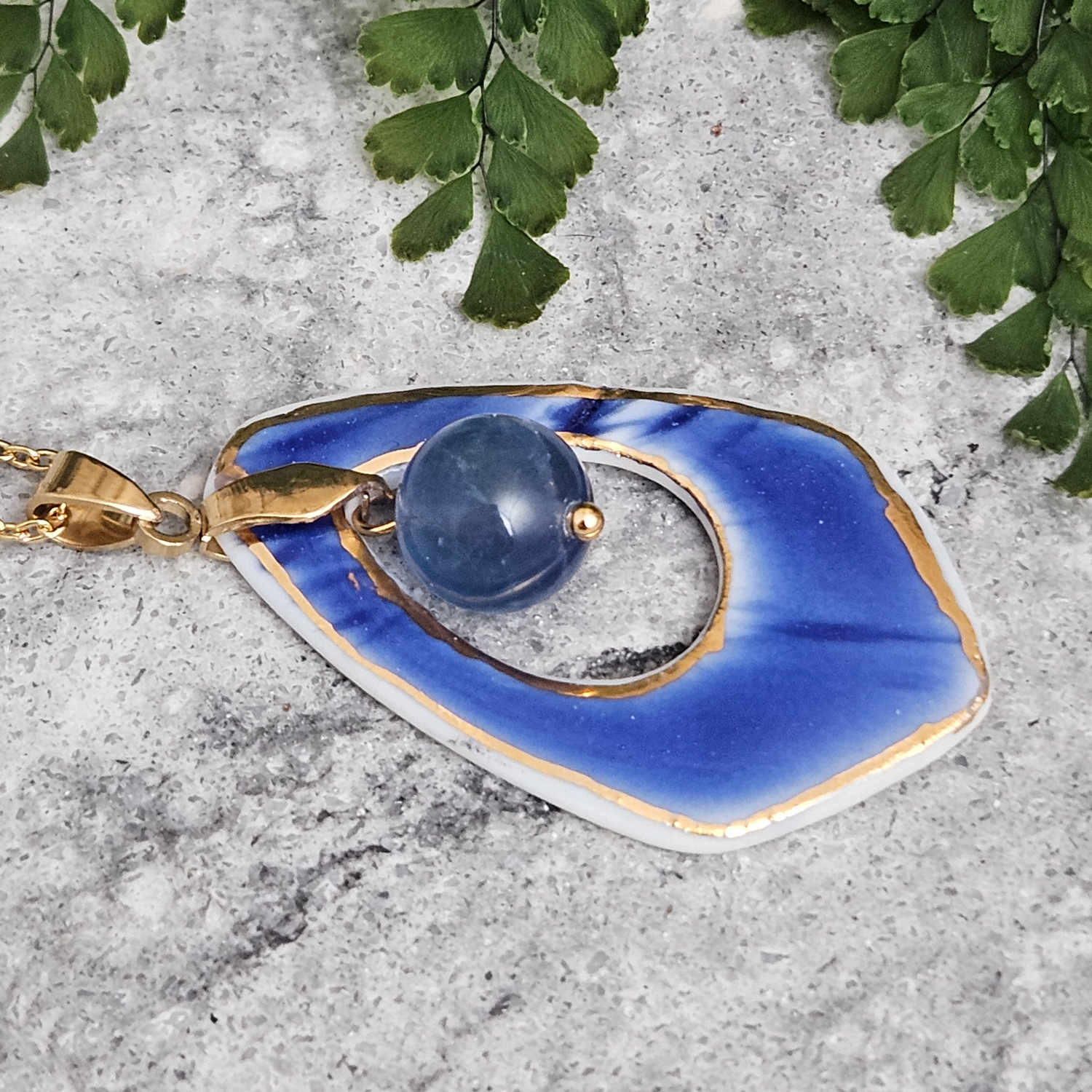 Cobalt blue fine ceramic porcelain designer necklace - embossed plant with 22k gold plating and fluorite - Image 2