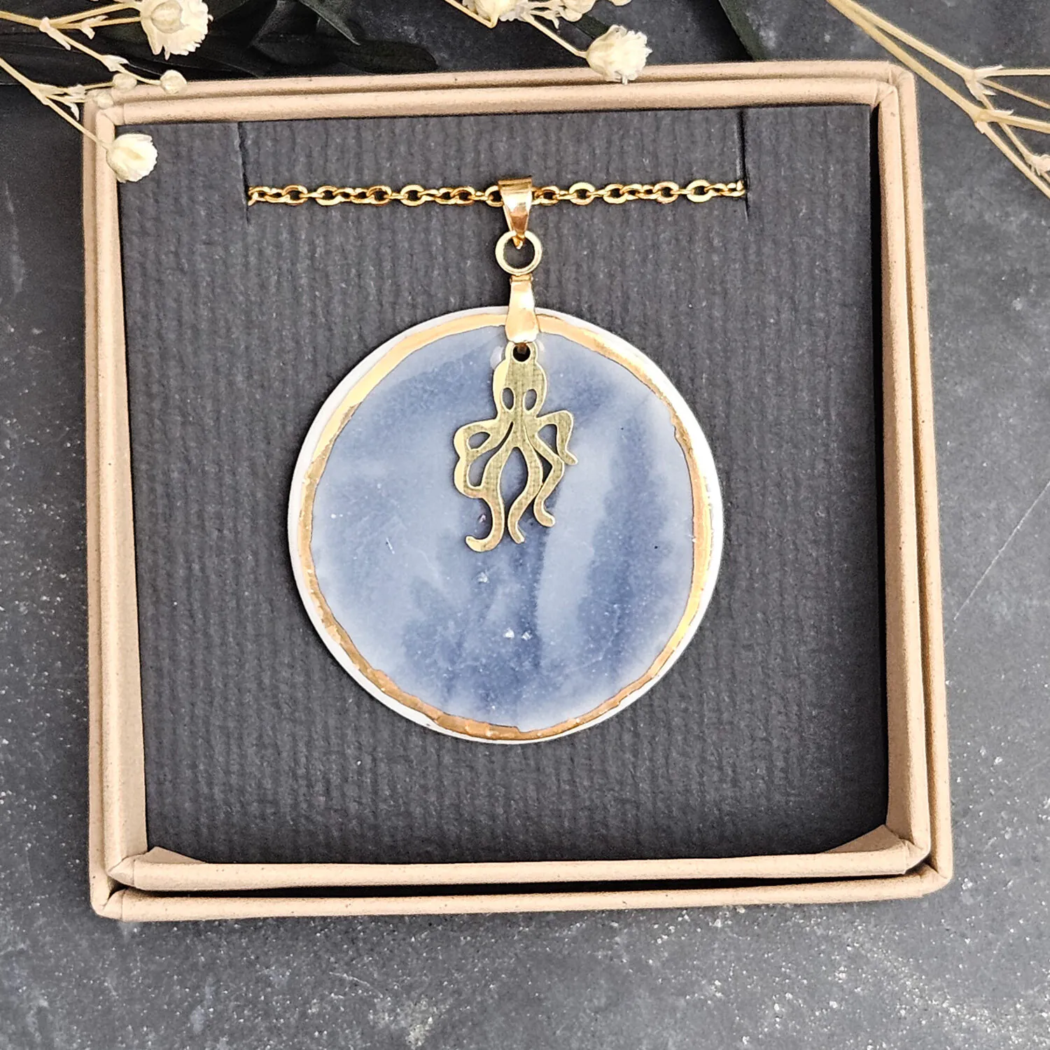 Cobalt blue fine ceramic porcelain designer necklace - embossed plant with 22k gold plating and octopus pendant - obrazek 4