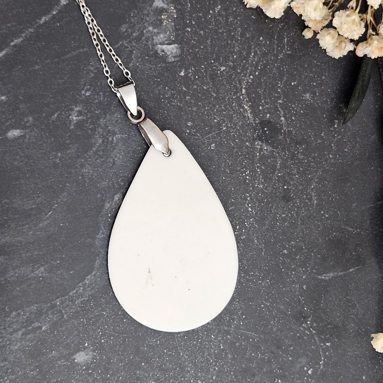 Cobalt blue fine ceramic porcelain designer necklace - embossed plant with silver accents (white gold) and wing pendant - Image 3
