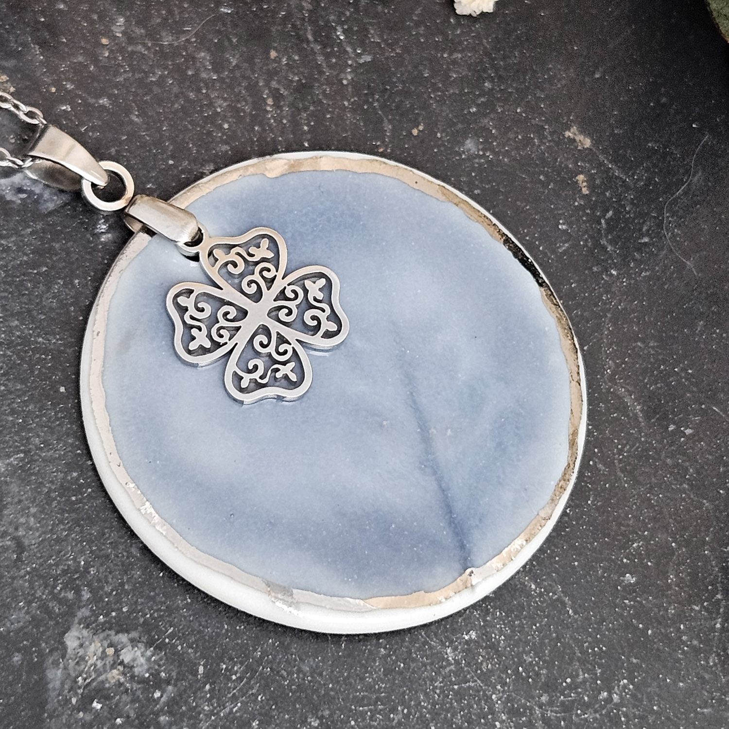 Cobalt blue fine ceramic porcelain designer necklace - embossed plant with silver accents (white gold) and clover pendant - Image 2