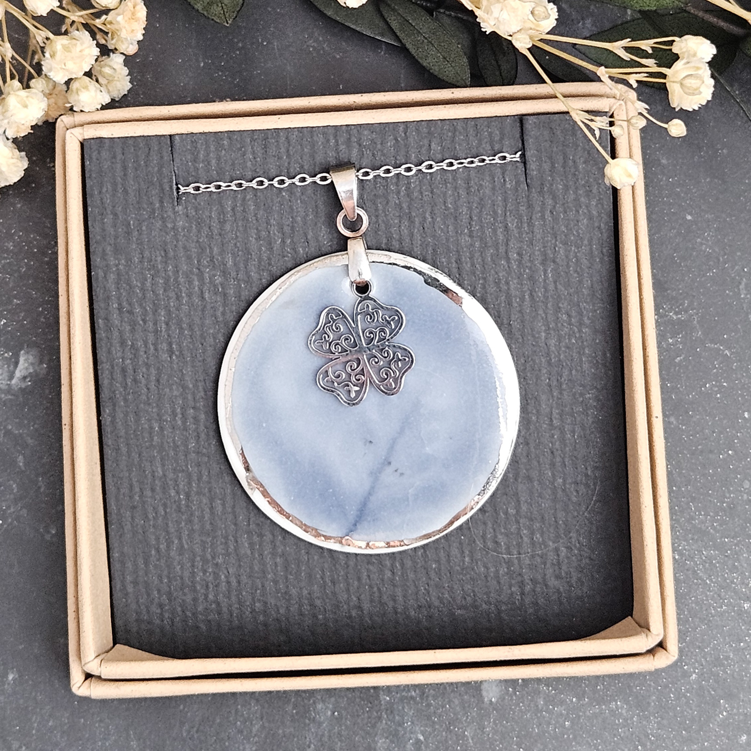 Cobalt blue fine ceramic porcelain designer necklace - embossed plant with silver accents (white gold) and clover pendant - Image 4
