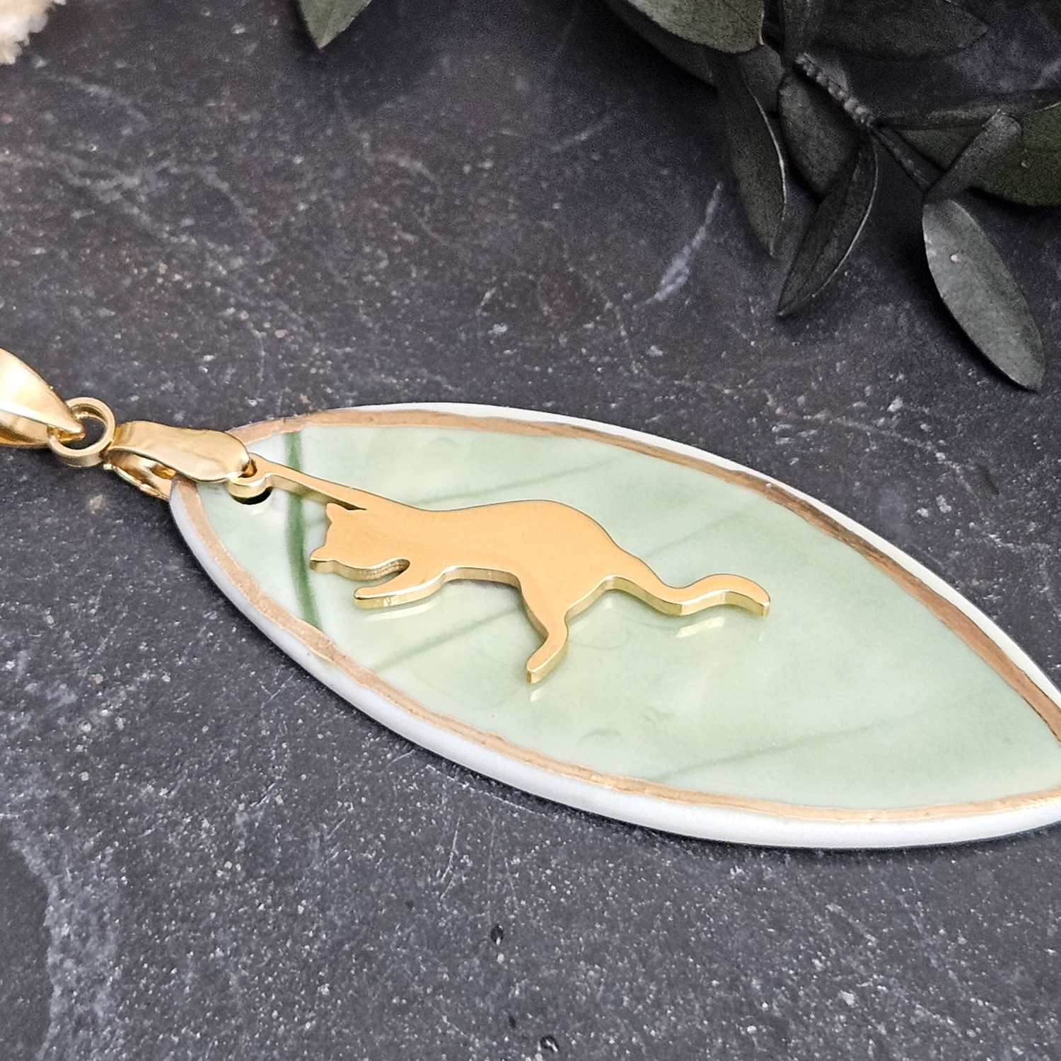 Emerald green fine ceramic porcelain designer necklace - embossed plant with 22k gold plating and cat pendant - Image 2