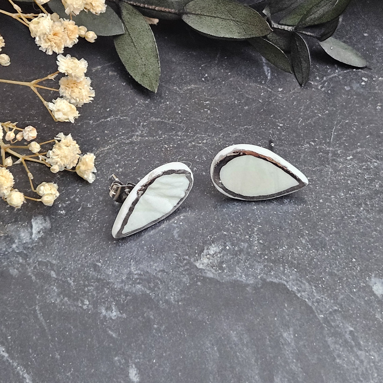 Light blue fine ceramic porcelain hypoallergenic stud designer earrings for sensitive ears with silver accents (white gold) - embossed plant - Image 2
