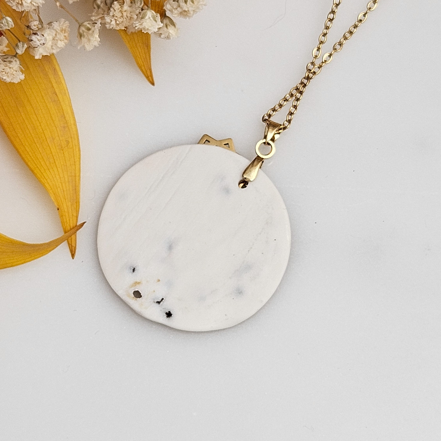 Amber fine ceramic porcelain designer necklace - embossed plant with 22k gold plating and star pendant - Image 3