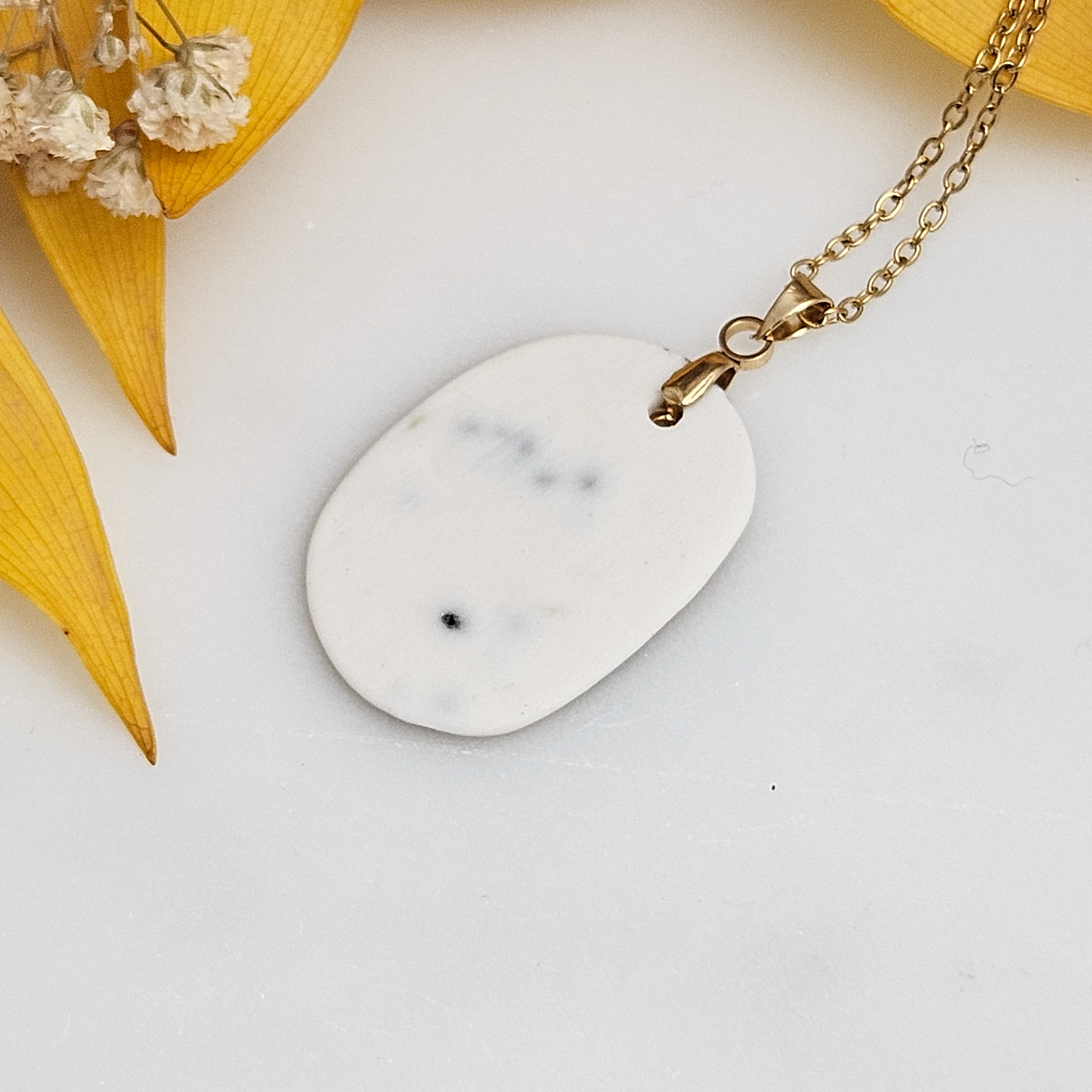 Amber fine ceramic porcelain designer necklace - embossed plant with 22k gold plating and round pendant - Image 3