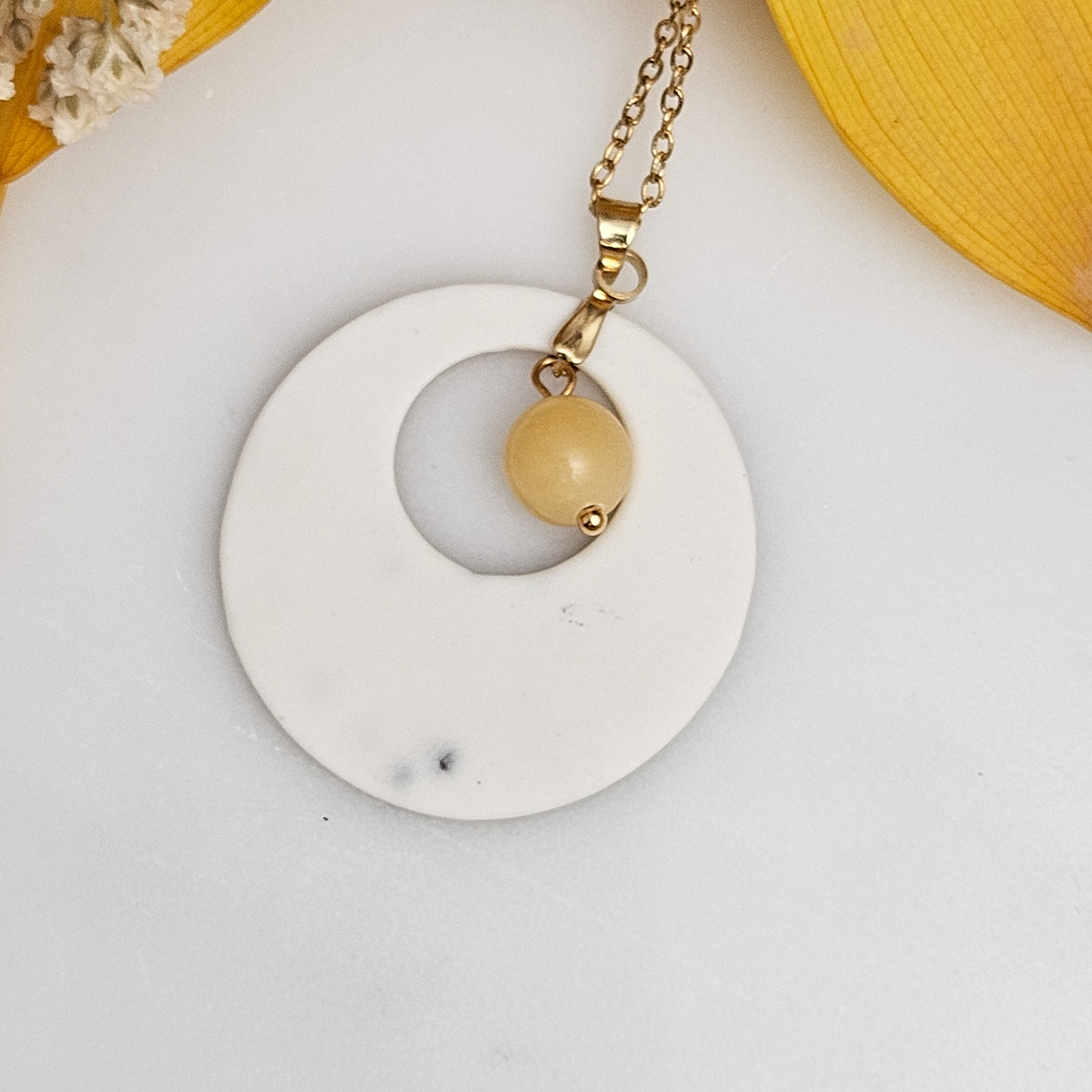 Amber fine ceramic porcelain designer necklace - embossed plant with 22k gold plating and amber nephrite - Image 3