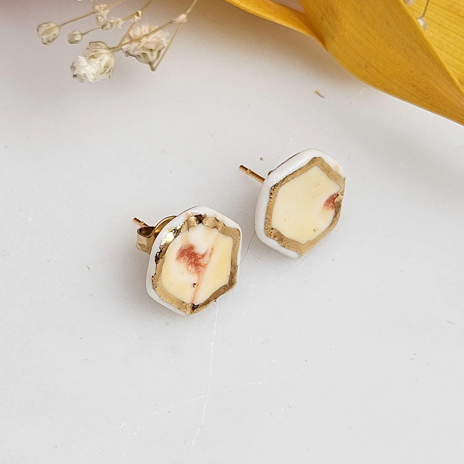 Yellow-red fine ceramic porcelain hypoallergenic stud designer earrings for sensitive ears with 22k gold plating - embossed plant - Image 2