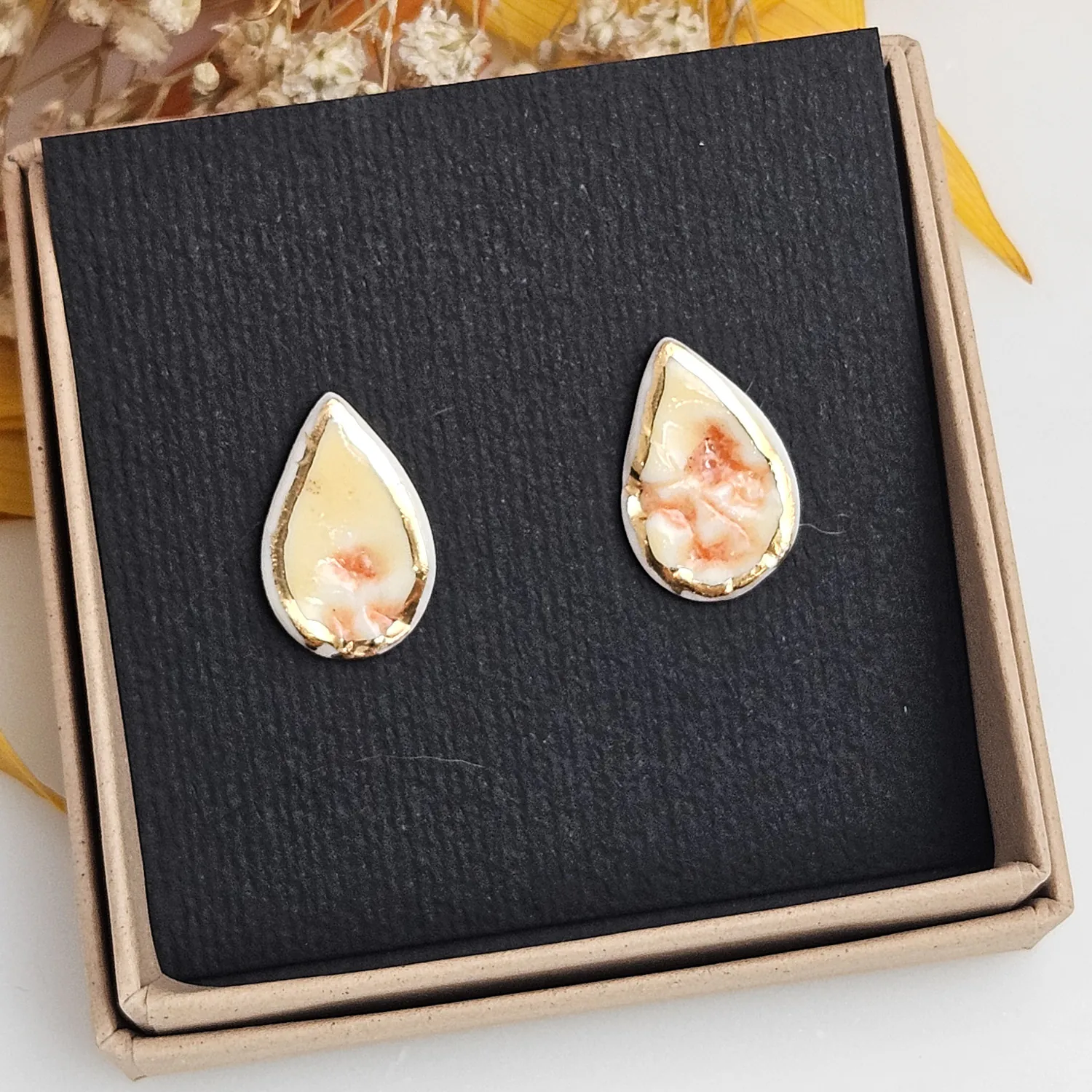 Yellow-red fine ceramic porcelain hypoallergenic stud designer earrings for sensitive ears with 22k gold plating - embossed plant - Image 4