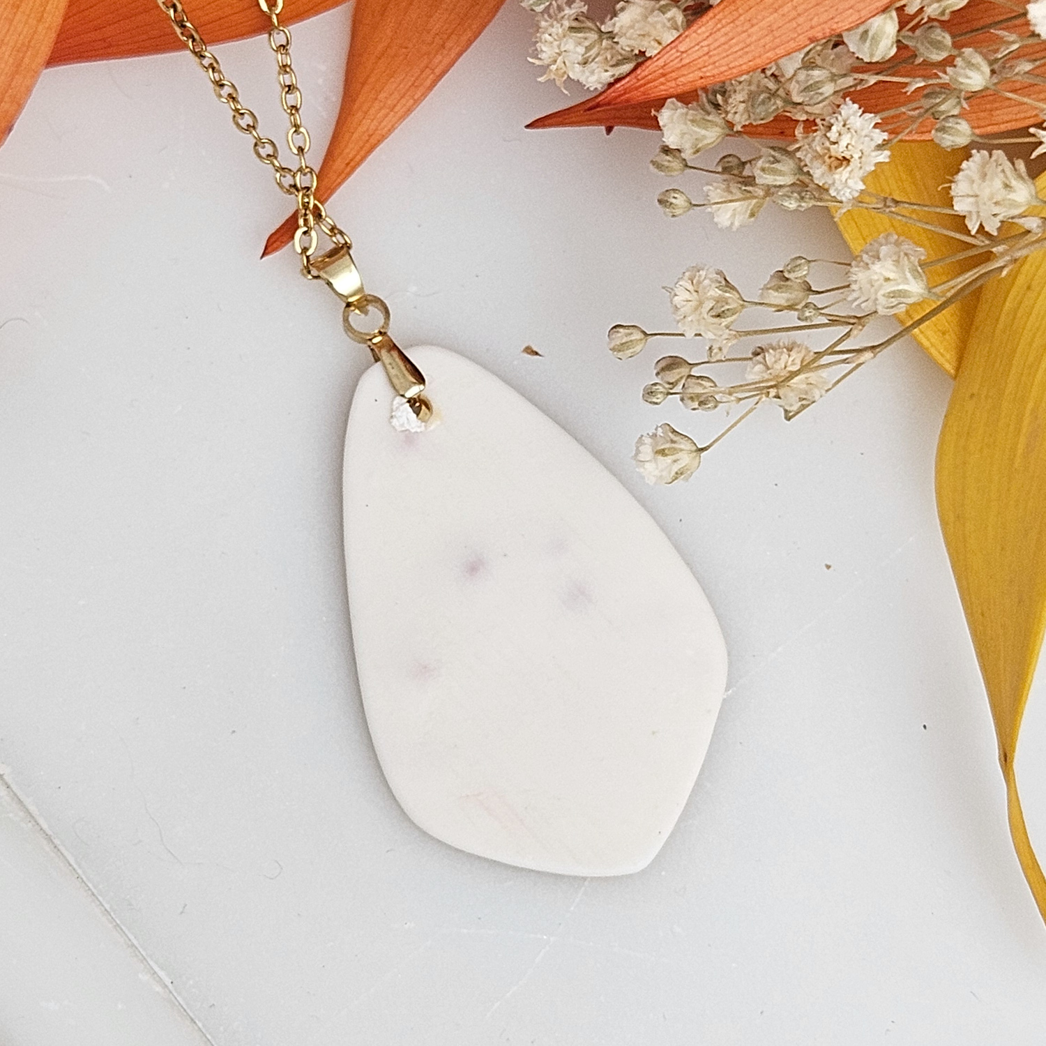 Yellow-red fine ceramic porcelain designer necklace - embossed plant with 22k gold plating and round pendant - Image 3