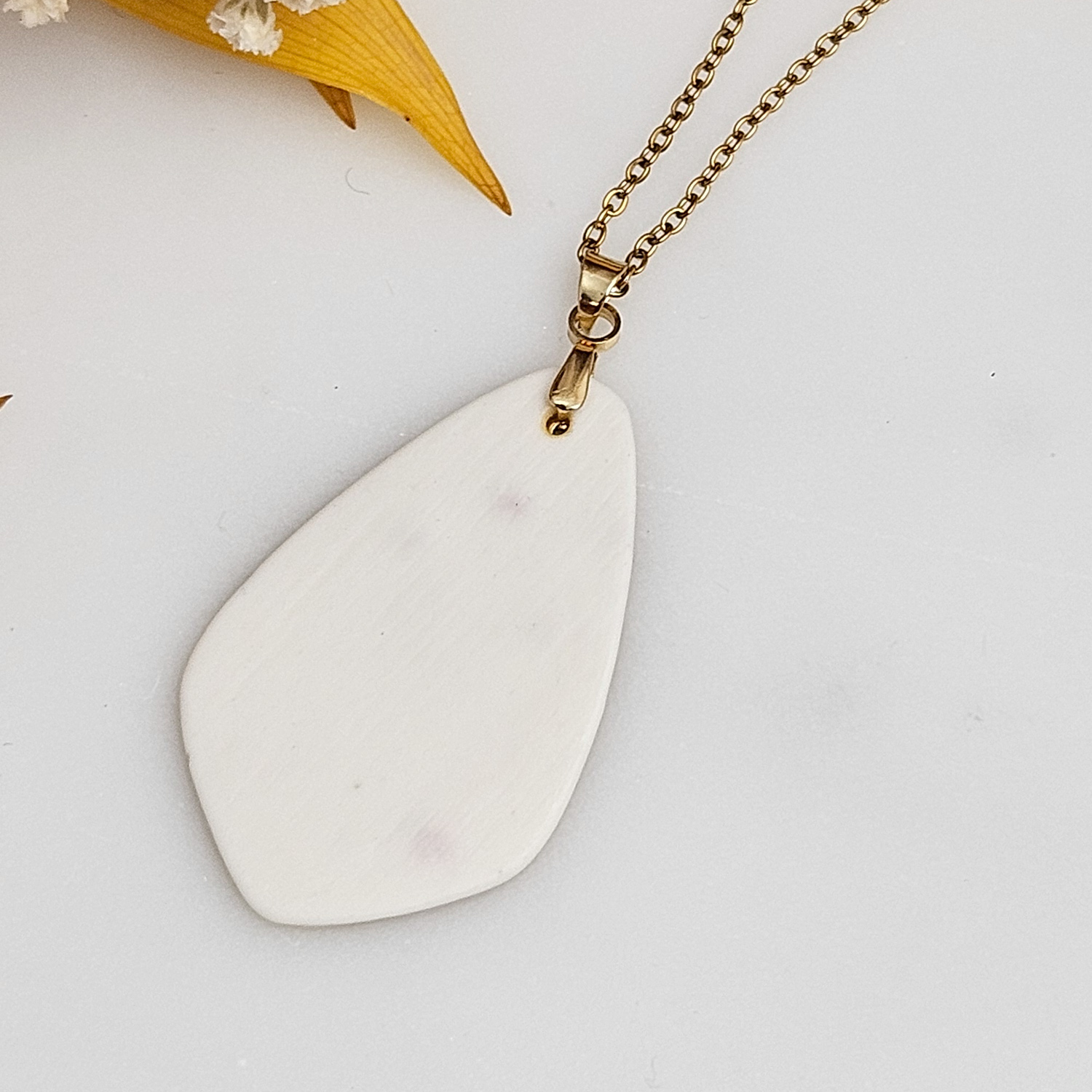Yellow-red fine ceramic porcelain designer necklace - embossed plant with 22k gold plating and sun pendant - Image 3