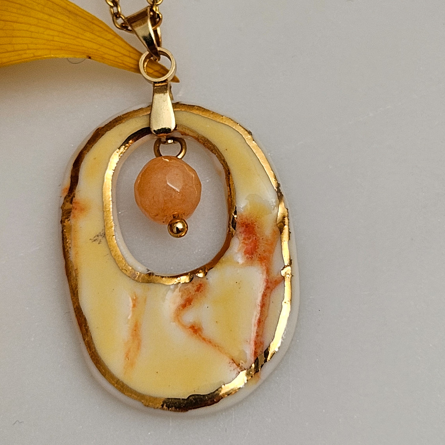 Yellow-red fine ceramic porcelain designer necklace - embossed plant with 22k gold plating and jadeite - obrazek 2