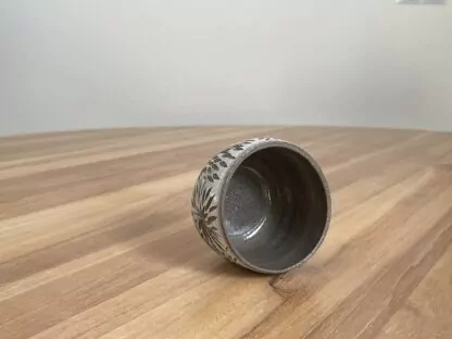 Salt&Pepper tumbler with carved stars - obrazek 21