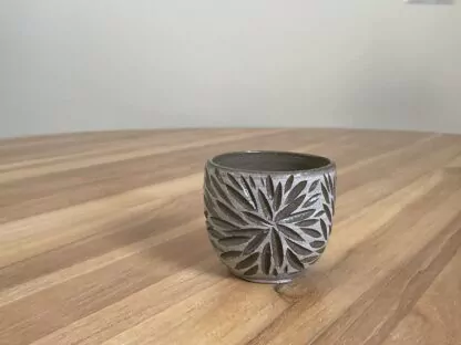 Salt&Pepper tumbler with carved stars - obrazek 17