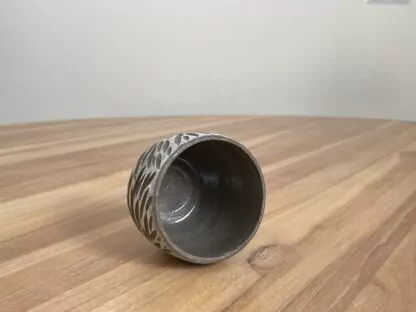 Salt&Pepper tumbler with carved stars - obrazek 16