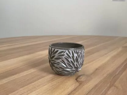 Salt&Pepper tumbler with carved stars - obrazek 9