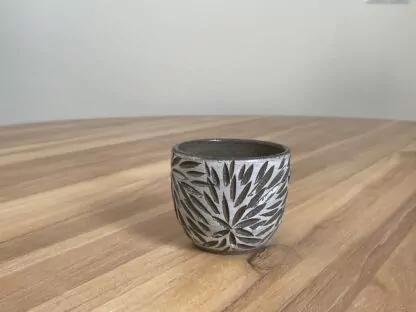 Salt&Pepper tumbler with carved stars - obrazek 5