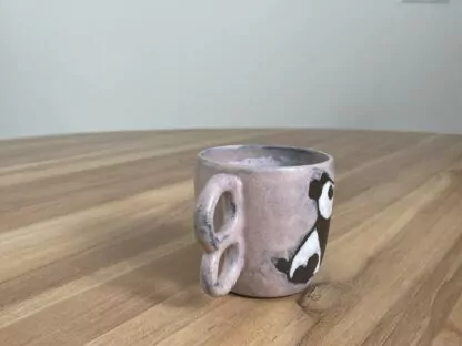 Curious panda mug, pink - Image 4